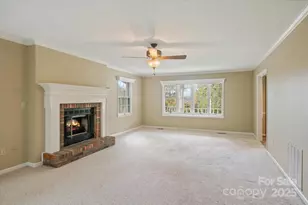 168 Mountain Valley Dr, Hendersonville, NC 28739 - Photo 10