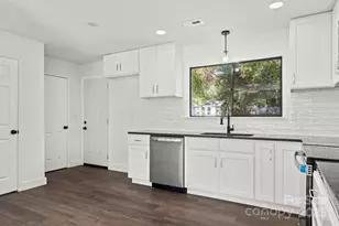 9235 Edgevale Dr, Charlotte, NC 28216 - Photo 10