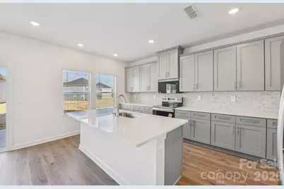 2111 Sunflower Circle, Newton, NC 28658 - Photo 2