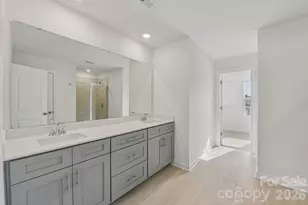 2111 Sunflower Cir, Newton, NC 28658 - Photo 20