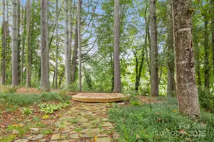 214 Vincent Pl, Hendersonville, NC 28739 - Photo 28