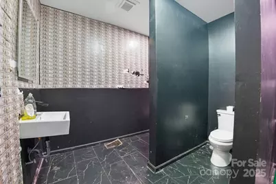 6711 Freedom Drive, Charlotte, NC 28214 - Photo 14