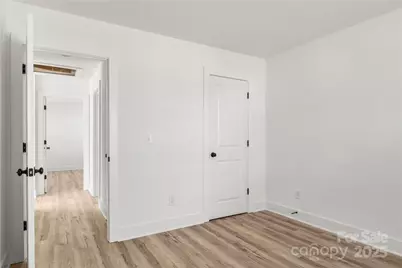 2022 4th Street SW, Hickory, NC 28602 - Photo 28