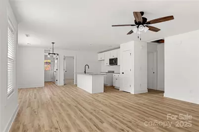 2022 4th Street SW, Hickory, NC 28602 - Photo 6