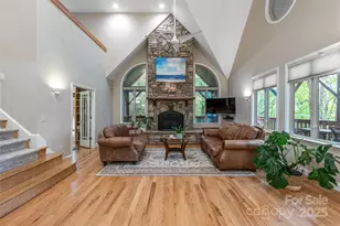 116 Hawk Rdg, Asheville, NC 28804 - Photo 4