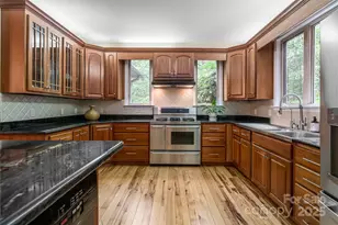 116 Hawk Rdg, Asheville, NC 28804 - Photo 14