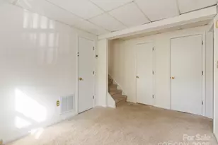 227 Bradshaw Ave, Hendersonville, NC 28792 - Photo 22