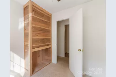 227 Bradshaw Avenue, Hendersonville, NC 28792 - Photo 16