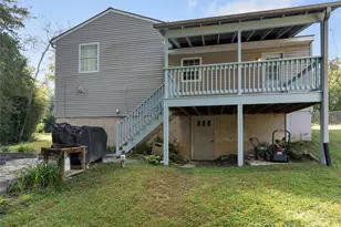 227 Bradshaw Ave, Hendersonville, NC 28792 - Photo 4