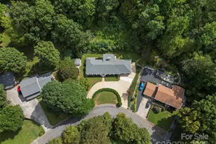 200 Woodland Dr, Marion, NC 28752 - Photo 32