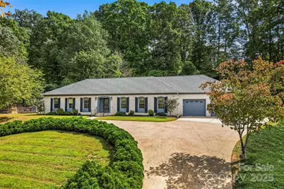 200 Woodland Drive, Marion, NC 28752 - Photo 1