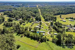 827 Old Henrietta Rd, Forest City, NC 28043 - Photo 8