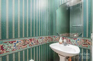 10912 Partridge Cross Ln, Charlotte, NC 28214 - Photo 16