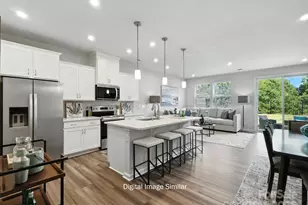 7028 Hodges Meadow Ln, Charlotte, NC 28213 - Photo 6