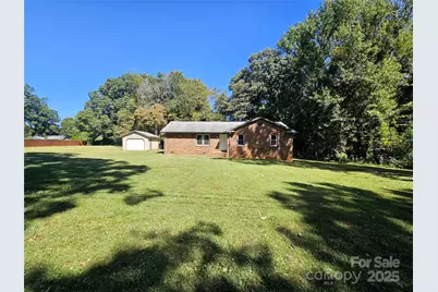 600 Touch Me Not Lane, Charlotte, NC 28216 - Photo 1