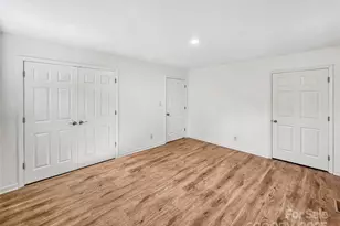 600 Touch Me not Ln, Charlotte, NC 28216 - Photo 18