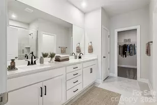 1811 Viewfield Rd, Fort Mill, SC 29708 - Photo 4