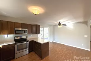 1601 Starbrook Dr, Charlotte, NC 28210 - Photo 8