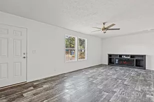 125 Apple Tree Ln, Statesville, NC 28677 - Photo 4