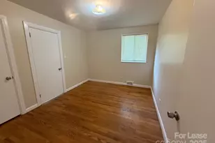 403 Brevard St, Statesville, NC 28677 - Photo 6