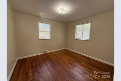 403 Brevard Street, Statesville, NC 28677 - Photo 4