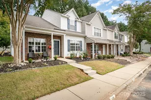 126 Rhett Ct, Fort Mill, SC 29715 - Photo 2