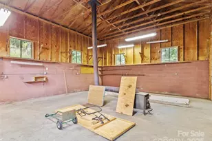 25 Ray Mine Rd, Burnsville, NC 28714 - Photo 32