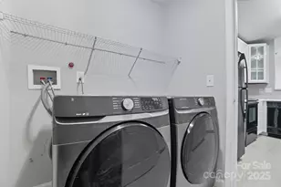 10526 Hill Point Ct, Charlotte, NC 28262 - Photo 18