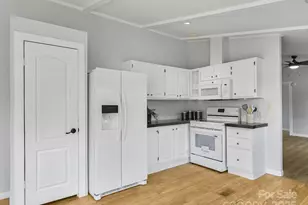 37 Motts Dr, Candler, NC 28715 - Photo 6