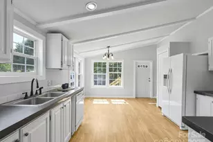 37 Motts Dr, Candler, NC 28715 - Photo 2