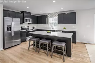 10244 Florentine Wy, Charlotte, NC 28214 - Photo 2