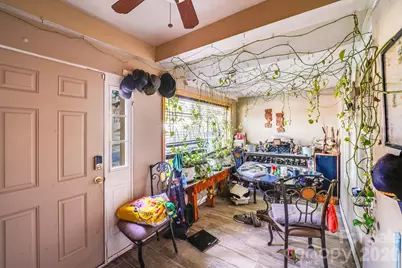 809 W Mauney Avenue, Gastonia, NC 28052 - Photo 10