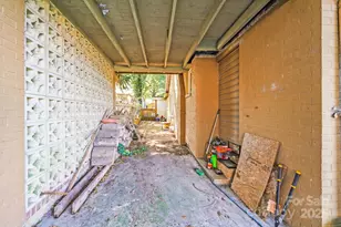 809 W Mauney Ave, Gastonia, NC 28052 - Photo 8