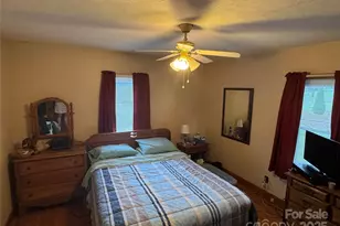 8 Donna Dr, Candler, NC 28715 - Photo 10