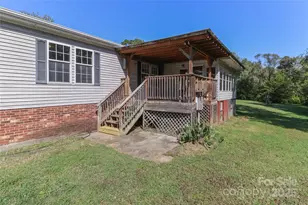 2545 Old Benbow Rd, Union Grove, NC 28689 - Photo 24