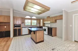 2545 Old Benbow Rd, Union Grove, NC 28689 - Photo 16