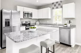 1520 39th Ave Loop NE, Hickory, NC 28601 - Photo 2