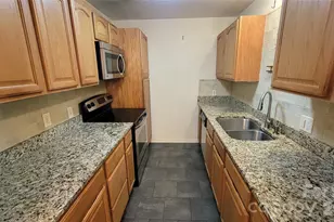 1323 Queens Rd, Charlotte, NC 28207 - Photo 4