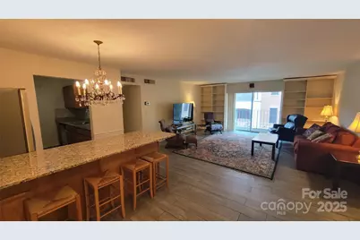1323 Queens Road #320, Charlotte, NC 28207 - Photo 2