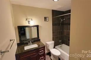 1323 Queens Rd, Charlotte, NC 28207 - Photo 20