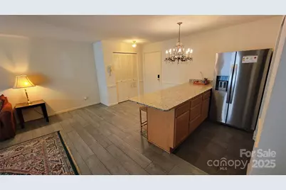 1323 Queens Road #320, Charlotte, NC 28207 - Photo 10