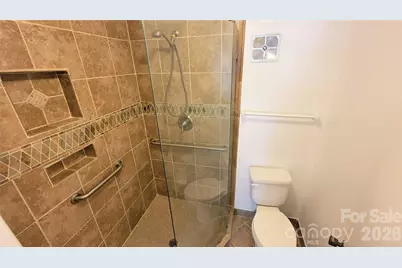 1323 Queens Road #320, Charlotte, NC 28207 - Photo 20