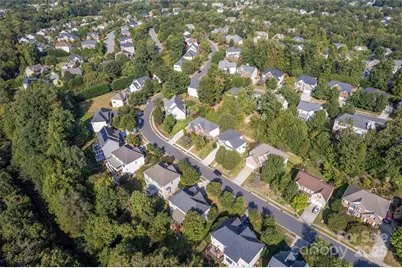 2013 Solway Lane, Charlotte, NC 28269 - Photo 6