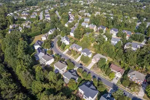 2013 Solway Ln, Charlotte, NC 28269 - Photo 6