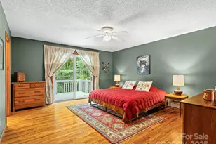 331 Thomas Rd, Hendersonville, NC 28739 - Photo 4