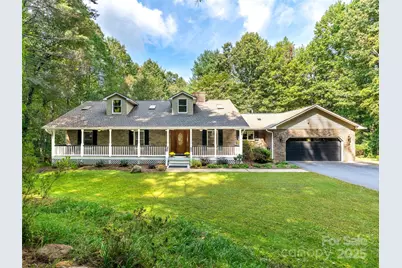 331 Thomas Road, Hendersonville, NC 28739 - Photo 1