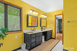 331 Thomas Rd, Hendersonville, NC 28739 - Photo 34