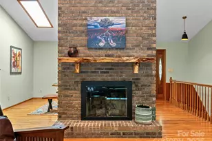 331 Thomas Rd, Hendersonville, NC 28739 - Photo 14