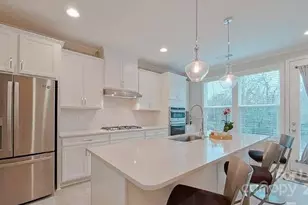 515 Upper Stone Cir, Charlotte, NC 28211 - Photo 4