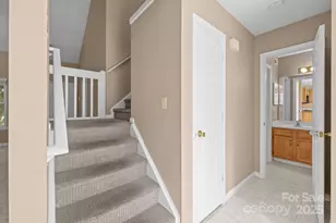 3649 Huyton Ct, Charlotte, NC 28215 - Photo 12